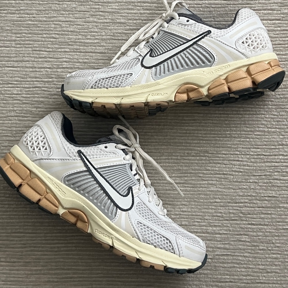 Nike White and Tan Athletic Shoes with Mesh Upper